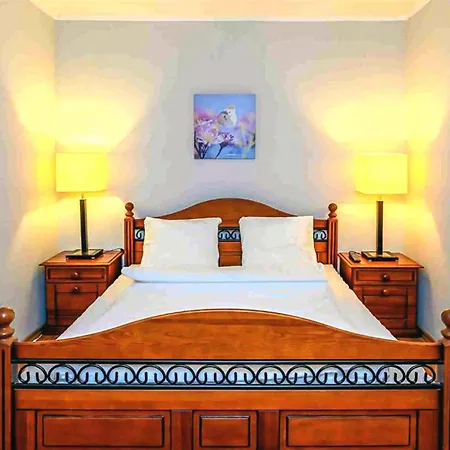 Neptun Hotel *