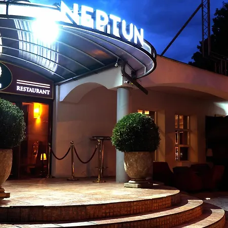 Neptun Hotel *